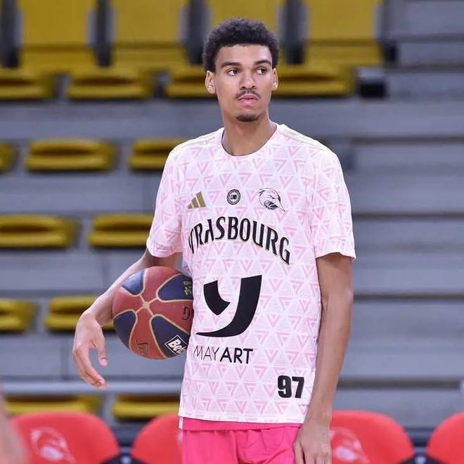 馬刺打造兄弟籃球？文班亞馬弟弟20分8板4斷 今年有資格參加選秀