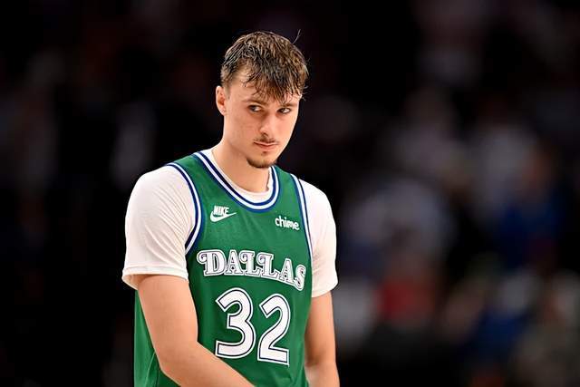 獨(dú)行俠官宣弗拉格缺席新秀賽！對(duì)陣太陽(yáng)扭傷左腳 明日無(wú)緣戰(zhàn)湖人